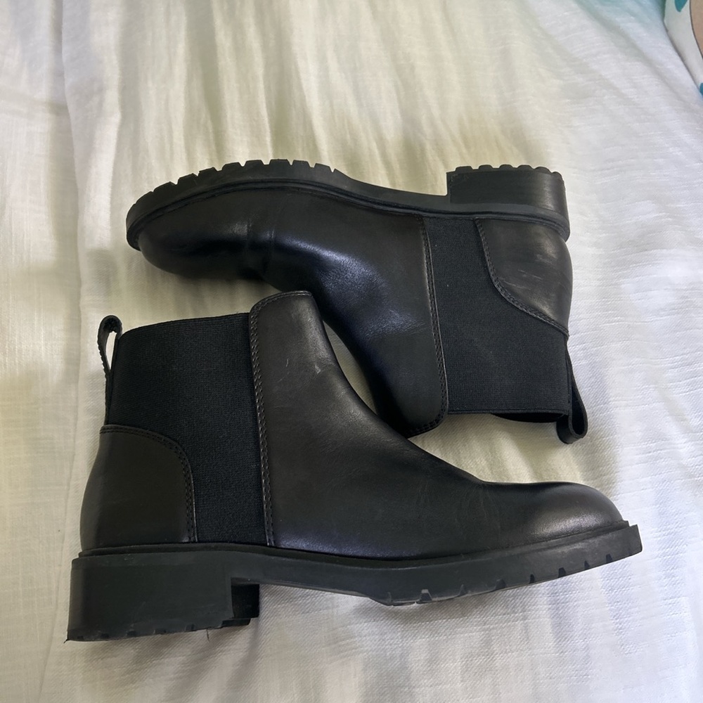 Steve Madden Bootie brand  new never worn